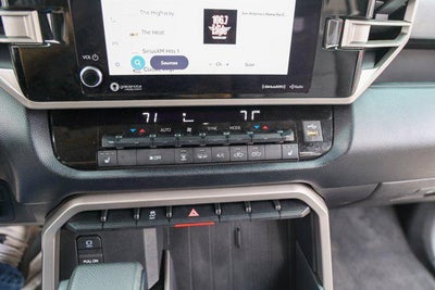 2024 Toyota TUNDRA 4X4 SR5