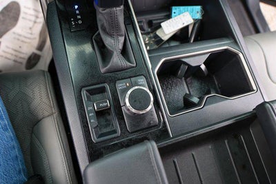 2024 Toyota TUNDRA 4X4 SR5