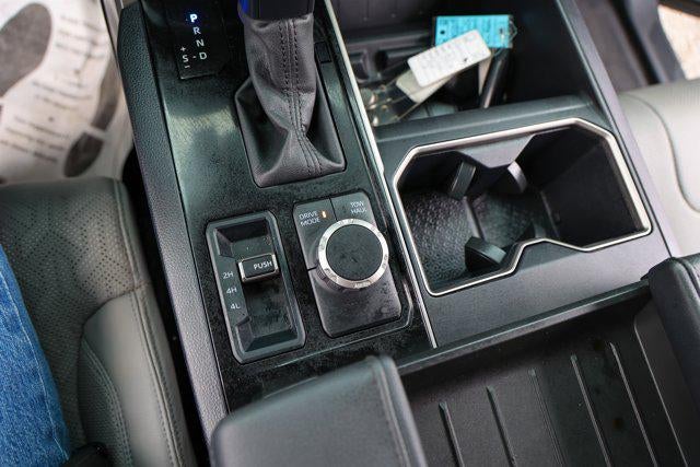 2024 Toyota TUNDRA 4X4 SR5