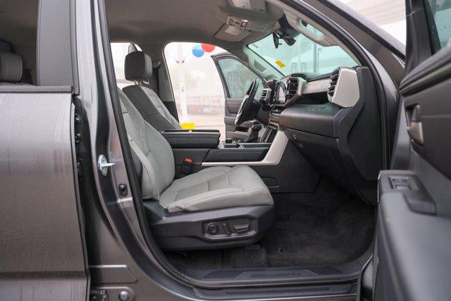 2024 Toyota TUNDRA 4X4 SR5