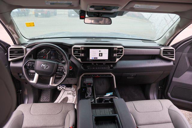2024 Toyota TUNDRA 4X4 SR5