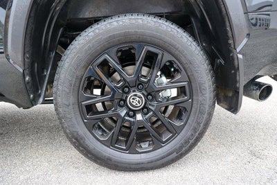 2026 Toyota TUNDRA 4X4 SR5