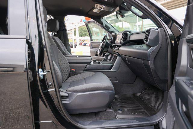 2026 Toyota TUNDRA 4X4 SR5