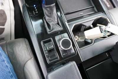 2023 Toyota TUNDRA 4X4 SR5