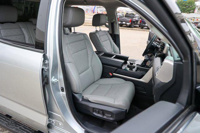2023 Toyota TUNDRA 4X4 SR5