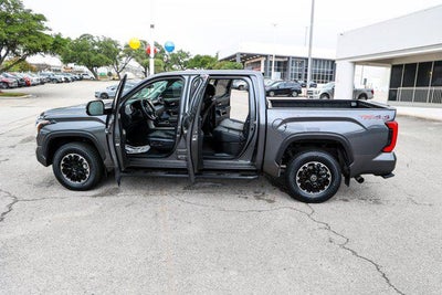 2023 Toyota TUNDRA 4X4 SR5
