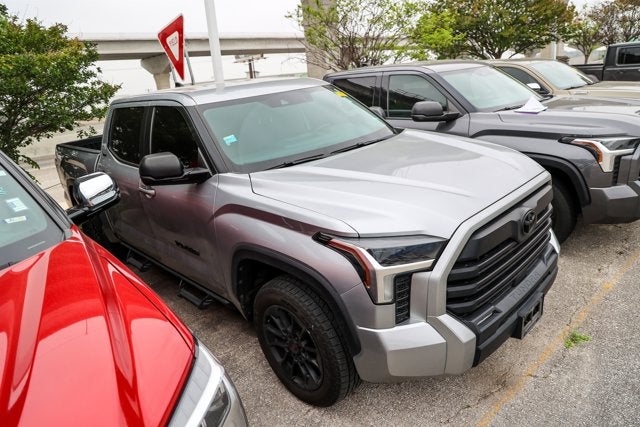 2024 Toyota Tundra 4WD SR5