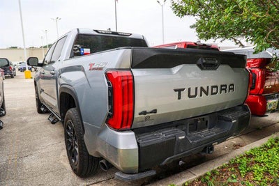 2024 Toyota TUNDRA 4X4 SR5