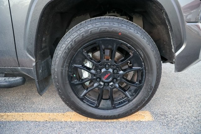 2024 Toyota Tundra 4WD SR5