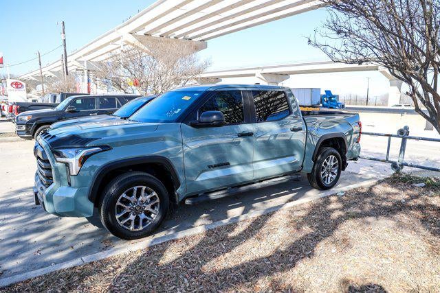 2025 Toyota TUNDRA 4X4 SR5