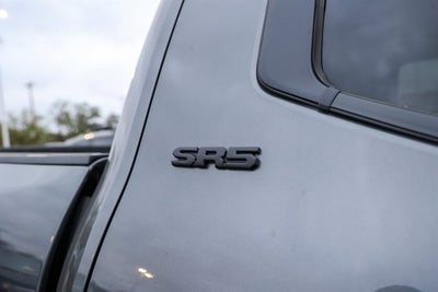 2024 Toyota TUNDRA 4X4 SR5