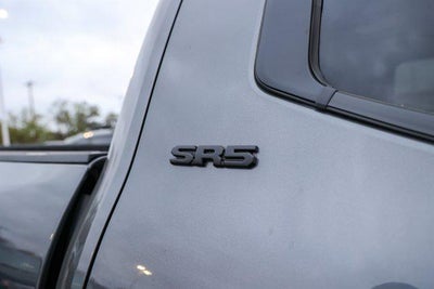 2024 Toyota TUNDRA 4X4 SR5