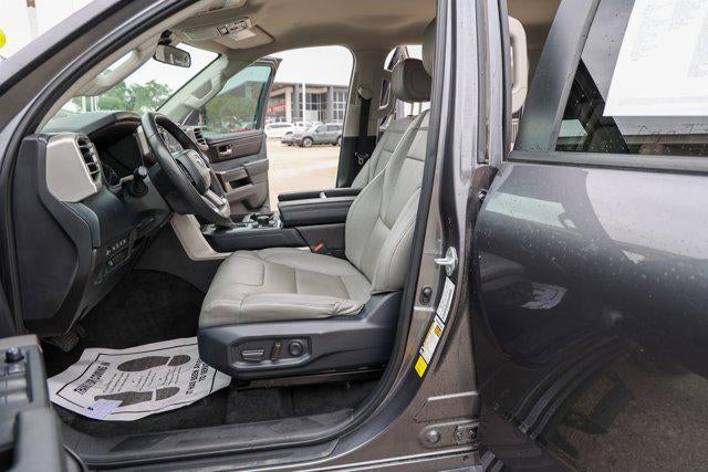 2024 Toyota TUNDRA 4X4 SR5