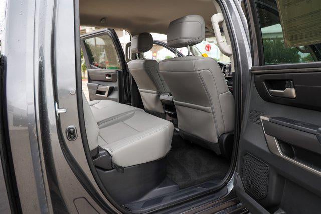 2024 Toyota TUNDRA 4X4 SR5