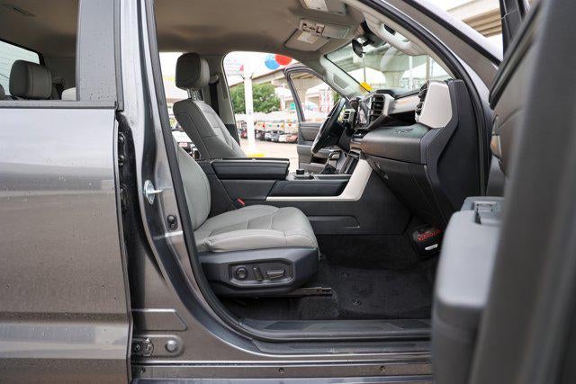 2024 Toyota TUNDRA 4X4 SR5