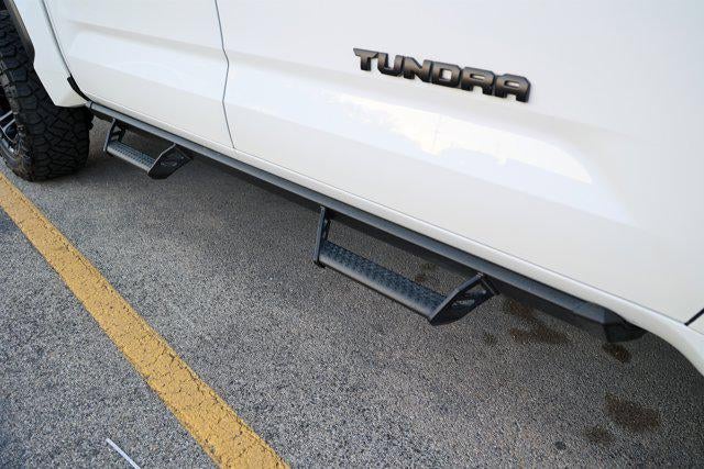 2024 Toyota TUNDRA 4X4 SR5