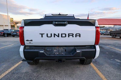2024 Toyota TUNDRA 4X4 SR5