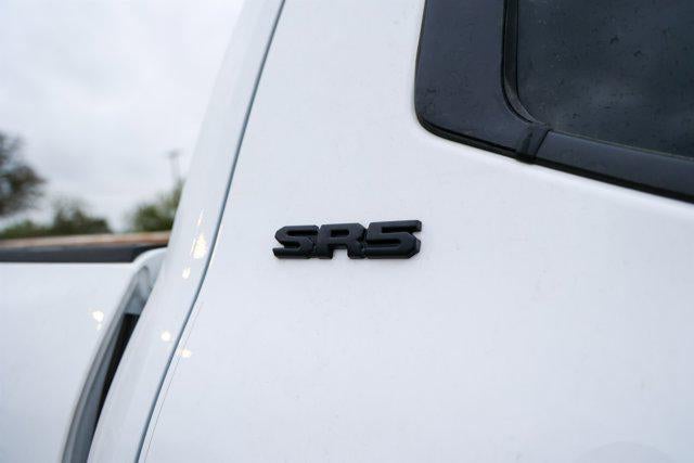 2025 Toyota TUNDRA 4X4 SR5