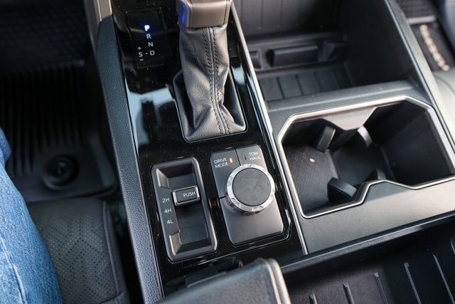 2024 Toyota TUNDRA 4X4 SR5