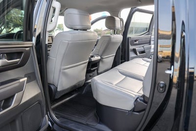 2024 Toyota TUNDRA 4X4 SR5