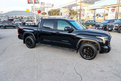 2024 Toyota TUNDRA 4X4 SR5