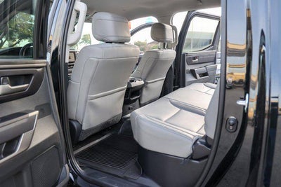 2024 Toyota TUNDRA 4X4 SR5