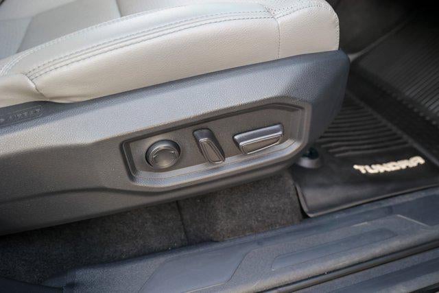 2024 Toyota TUNDRA 4X4 SR5