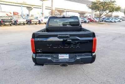 2024 Toyota TUNDRA 4X4 SR5