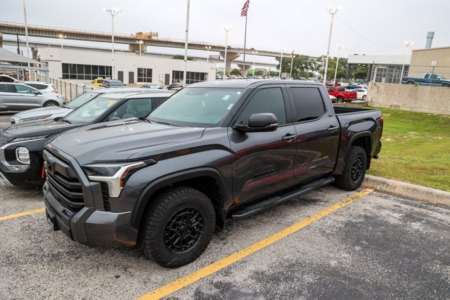 2025 Toyota Tundra 4WD SR5
