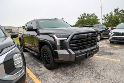 2025 Toyota Tundra 4WD SR5