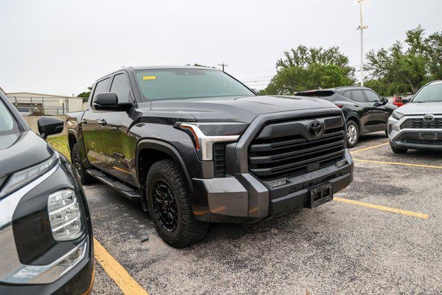 2025 Toyota TUNDRA 4X4 SR5