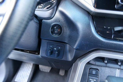 2025 Toyota TUNDRA 4X4 SR5