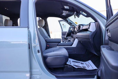 2025 Toyota TUNDRA 4X4 SR5