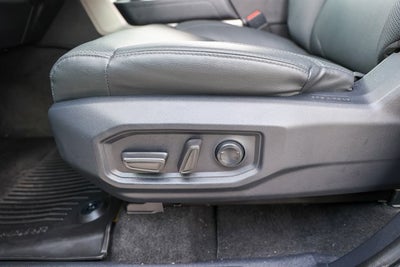 2025 Toyota TUNDRA 4X4 SR5