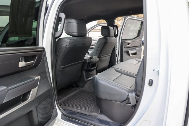 2025 Toyota TUNDRA 4X4 SR5