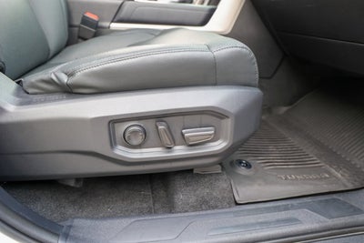 2025 Toyota TUNDRA 4X4 SR5