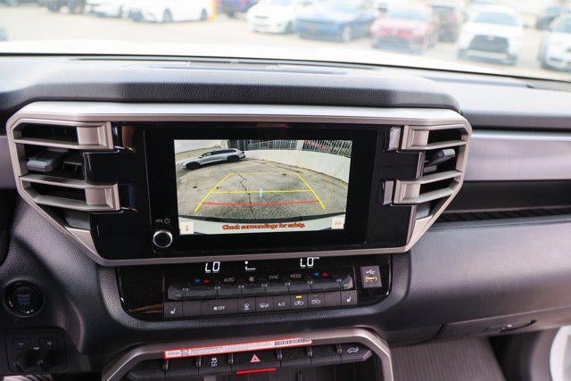 2025 Toyota TUNDRA 4X4 SR5