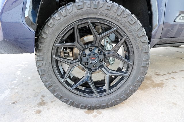 2025 Toyota TUNDRA 4X4 Platinum