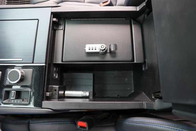 2025 Toyota TUNDRA 4X4 Platinum