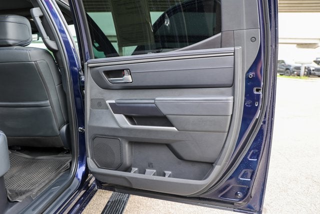 2025 Toyota TUNDRA 4X4 Platinum