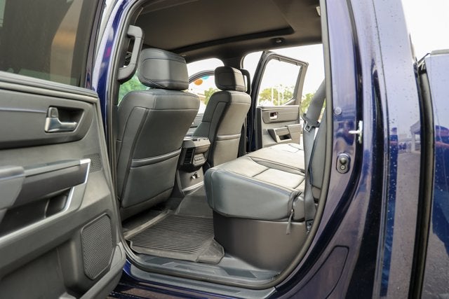 2025 Toyota TUNDRA 4X4 Platinum