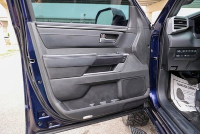 2025 Toyota TUNDRA 4X4 Platinum