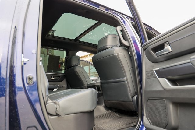 2025 Toyota TUNDRA 4X4 Platinum