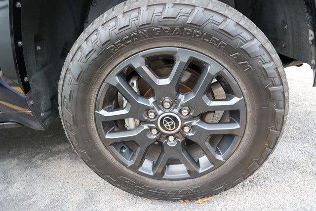 2023 Toyota TUNDRA 4X4 Platinum