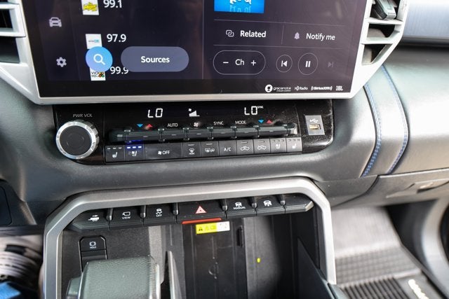 2023 Toyota TUNDRA 4X4 Platinum
