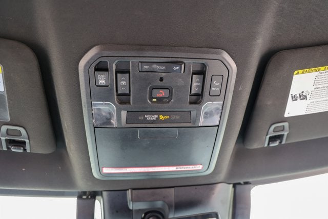 2023 Toyota TUNDRA 4X4 Platinum