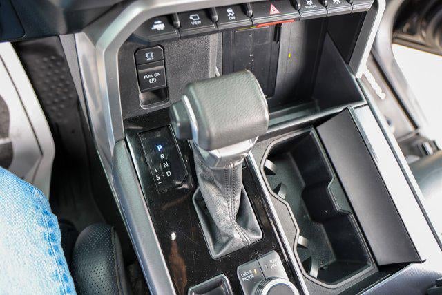 2023 Toyota TUNDRA 4X4 Platinum