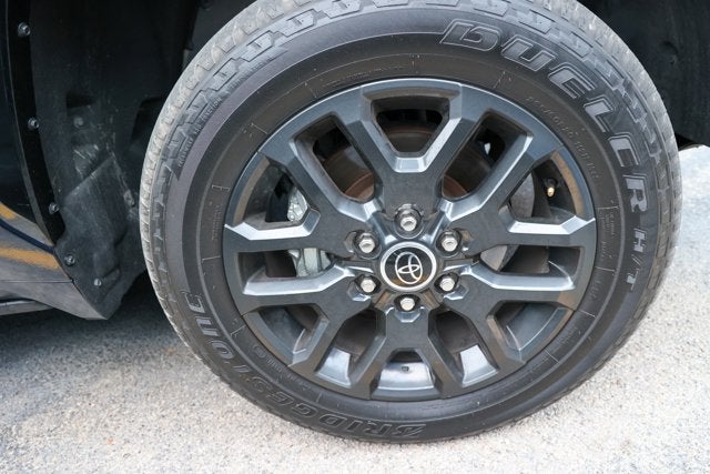 2023 Toyota TUNDRA 4X4 Platinum