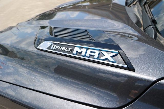 2023 Toyota Tundra i-FORCE MAX Platinum Hybrid