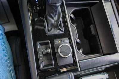 2023 Toyota Tundra i-FORCE MAX Platinum Hybrid